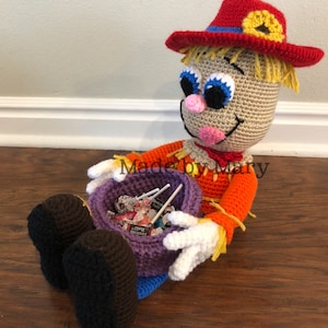 PDF PATTERN: Scarecrow Candy Bowl Crochet Pattern **Crochet Pattern Only, Not Actual Doll** Crochet Scarecrow