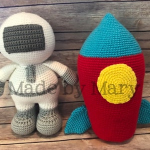 PDF Pattern: Astronaut and Rocketship Amigurumi **Crochet pattern only, not actual doll!** Crochet Rocket