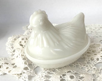 Hen in a basket dish vintage milk glass chicken nesting figurine sun catcher