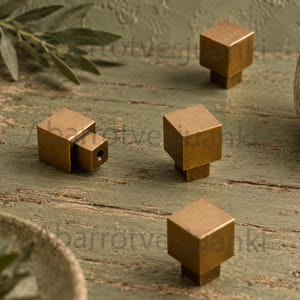 Brass Cabinet Knobs, Antique Bronze Square Pulls, Vintage Drawer Hardware, Dark Moody Kitchen Cabinet Handles, Minimalist Furniture Knob