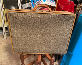 Vintage Hartmann Tweed Suitcase Paisley Interior Woodbox Pullman