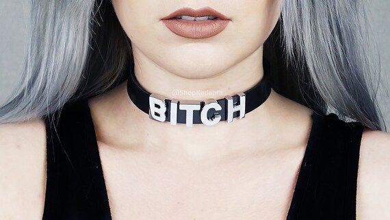 collier ras de cou bitch collier ras de cou bitch