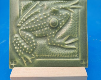 Arts and Crafts Style Mountain Frog, Handmade Tile