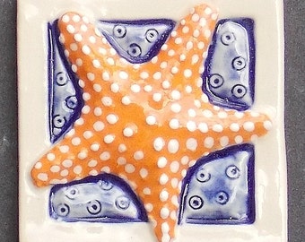 Azulejo de estrella de mar hecho a mano, azulejo decorativo, decoración oceánica