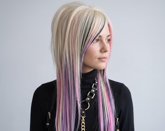 Haar emopruik, blonde pruik platina, knallende zijscheiding, ruige pruik gelaagd, alternatieve pruik gothic, punkpruik rocker.
