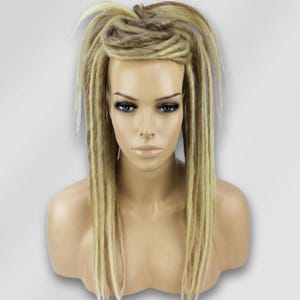 Boho Blonde Dread Falls – Clip-In Pferdeschwanz Dreadlocks auf Haargummi, Festival Dreads Erweiterungen für Burning Man