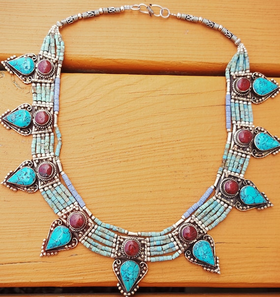 Statement turquoise necklace- Turquoise beaded ne