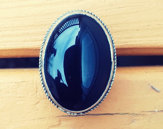 Black onyx ring. Size 8 Carnelian jewelry