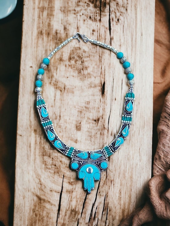 Statement  turquoise necklace- Turquoise beaded ne