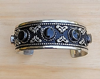 Black Aqeeq Cuff -  bracelet-  cuff bracelet- Tribal afghan jewelry- Vintage jewelry- Ethnic tribe jewelry- Turquoise stone- Stone jewelry