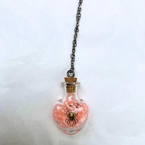 Glow in the Dark Star Shaker Potion Bottle Necklace with Moving Spiders