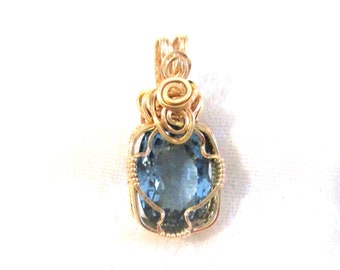 Aquamarine Pendant, Blue Beryl Pendant, Blue Pendant Wire Wrapped 21ct. Natural 14 Kt Gold Filled (14/20) Square wire