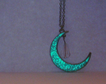 Glow In The Dark Crescent Moon Crystal Drop Necklace Silver - glows aqua