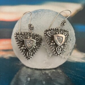 Sterling Silver Triangular Earrings With Leaf Textures and Trilliant Shaped Diamond CZ