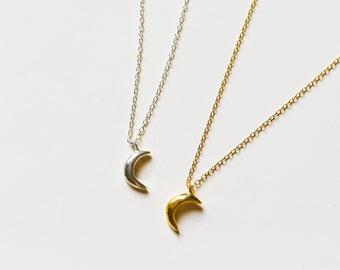JEWELLERY | Gold / Silver Moon Necklace