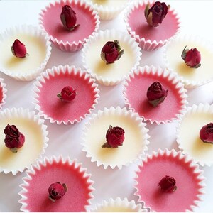 Rosey Posey Bath Melts Box of 6 image 2