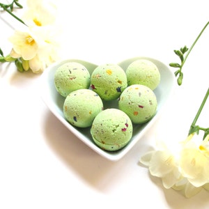 Summer Garden Party Petite Bath Bombs Box of 6 image 2