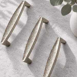 Textured Zinc Alloy Cabinet Pull, Titanium Silver, French Vintage Style (128mm)