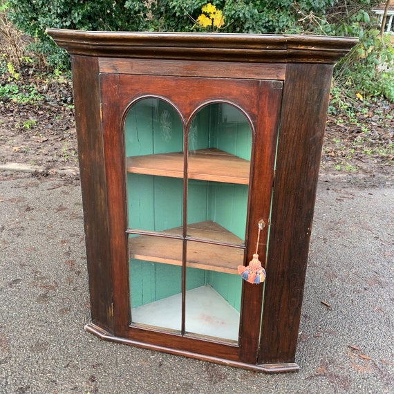 Victorian corner cupboard deals
