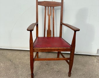 Chair - Vintage Arts & Crafts Oak Arm Chair