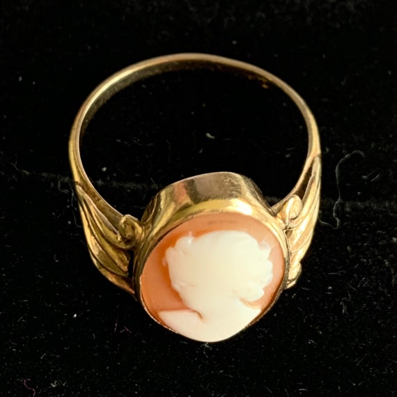 Gold - Vintage 9ct Gold Cameo Ring - image 2