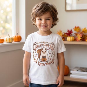 Halloween-Shirt für Kinder, Baumwoll-T-Shirt mit Geister-Eichhörnchen und Kürbiseimer