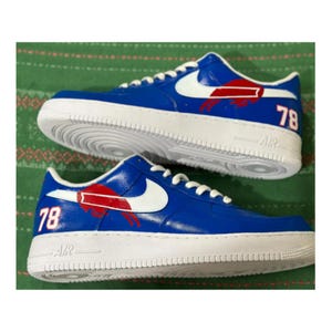 broken swoosh air force 1
