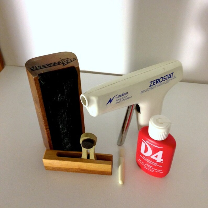 Discwasher D4 Vinyl Record Turntable Cleaning Kit with Etsy