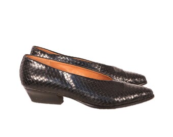 Vintage WOVEN SHOESTRINGS Black HEELS Size 7
