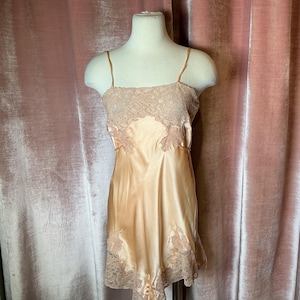 Vintage 1930’s lace trim silk satin mini slip dress S