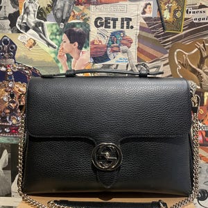 Gucci Pebbled Leather Flap GG Logo Chain Crossbody Bag Handbag