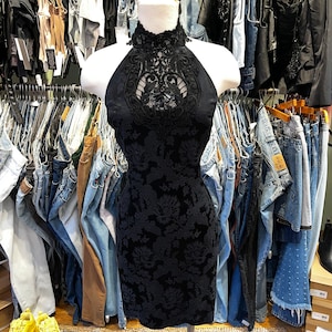 Vintage 90’s Victorian gothic lace mini cocktail dress