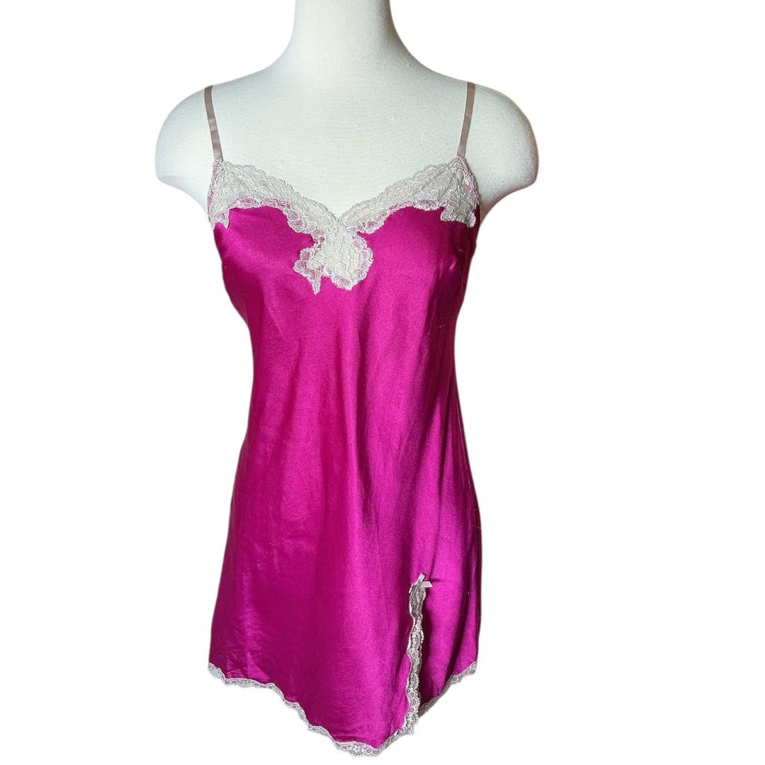 Vintage Y2K Victoria's Secret Polyester Hot Pink Lace Trim Cami