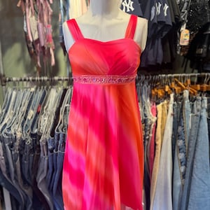 Vestido mini vintage Y2K con escote corazón y ombré con cintura de cuentas