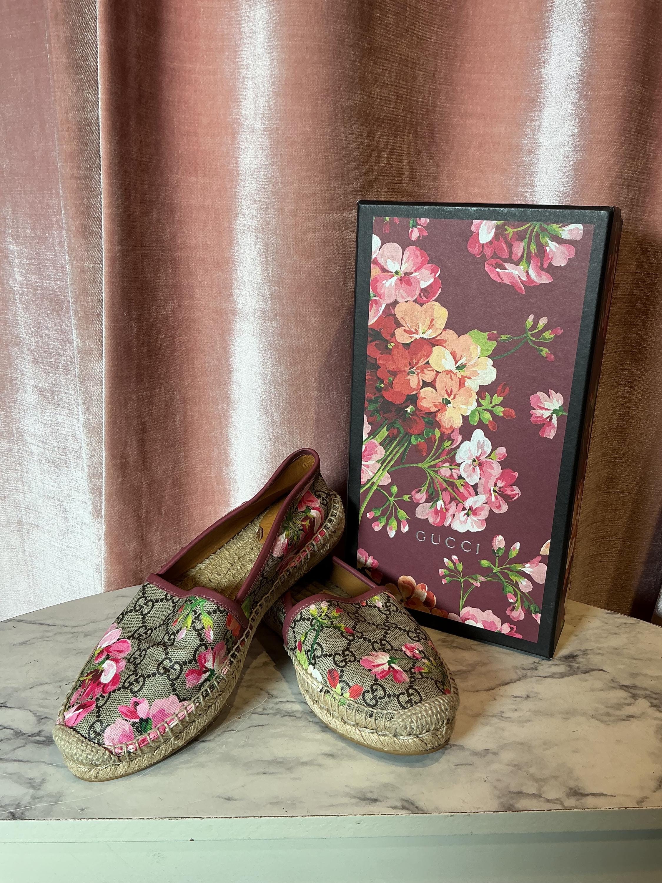 バレエシューズ GUCCI Suede ballerinas with GG motif Gucci Ballet Shoes for Girls for sale | eBay