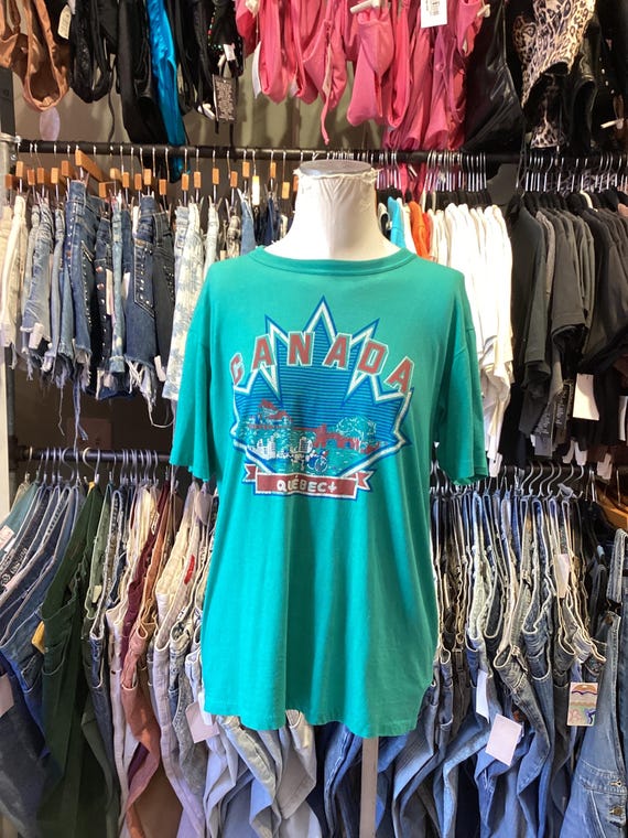 Vintage 1970’s Quebec Tourist Tee shirt