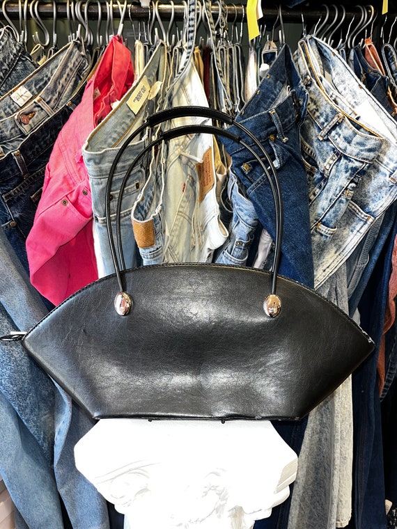 Structured leather shoulder bag new arrivals