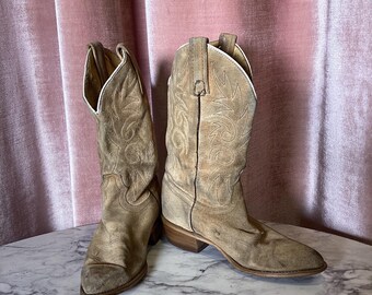 Vintage 1980’s Tan suede western embroidered leather boots 6