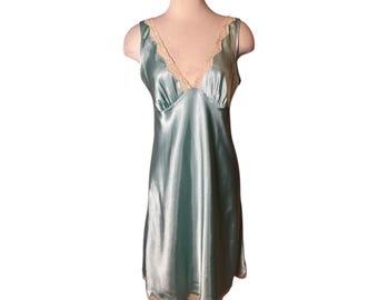 Vintage Y2K Victoria's Secret Lace Trim Plunge Neck Midi Slip Dress