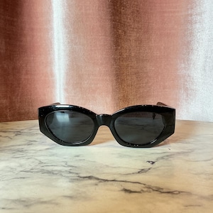 Vintage 90s Gianni Versace Chunky 420/C Black Oval Sunglasses