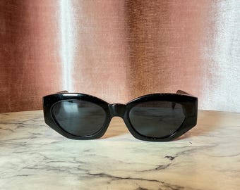 Vintage 90s Gianni Versace Chunky 420/C Black Oval Sunglasses