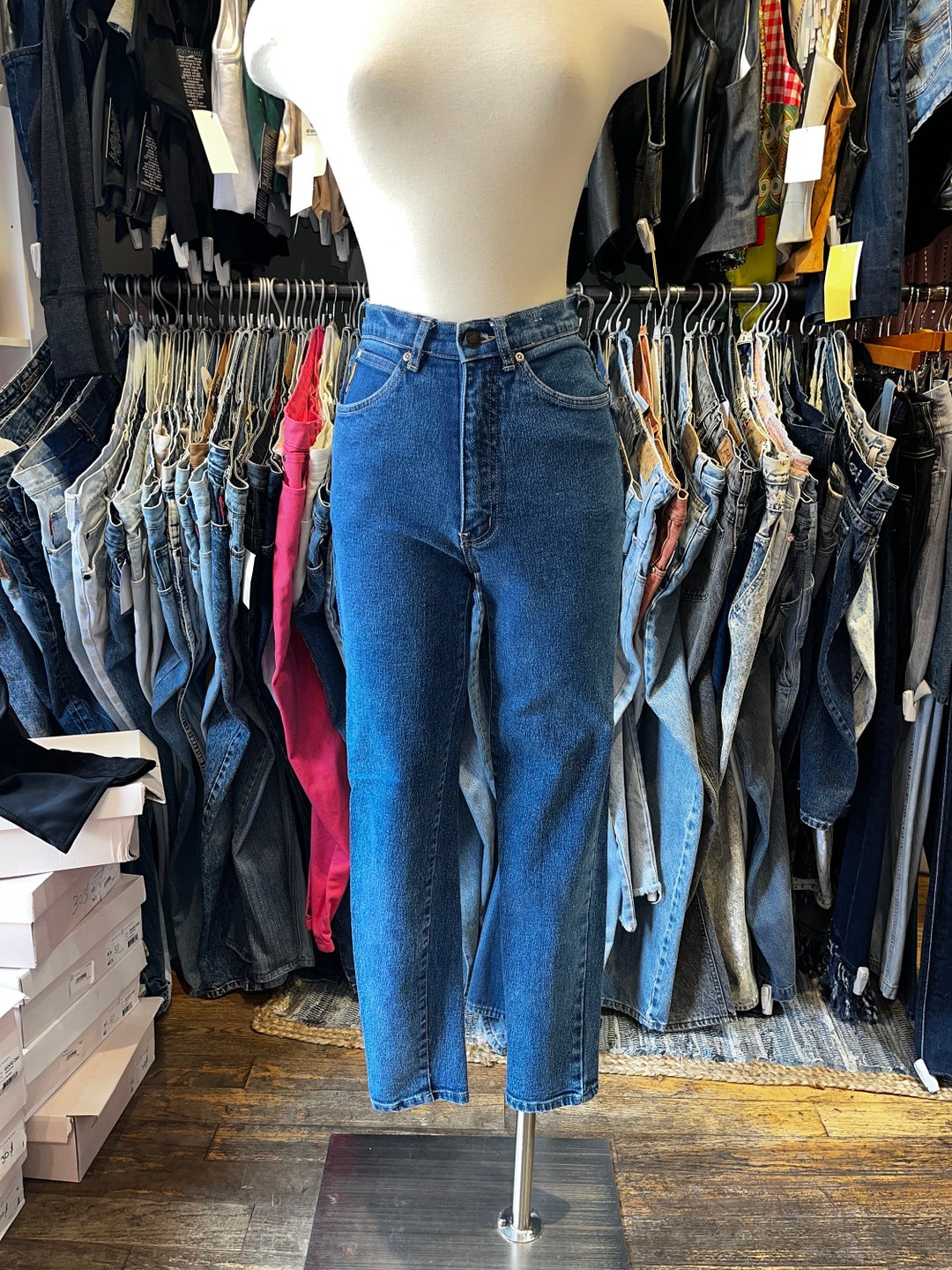 Classic Mom Slim Fit Jeans