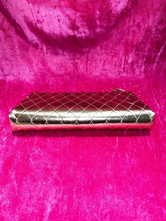 Vintage 60s quilted metallic pleather clutch - image 5