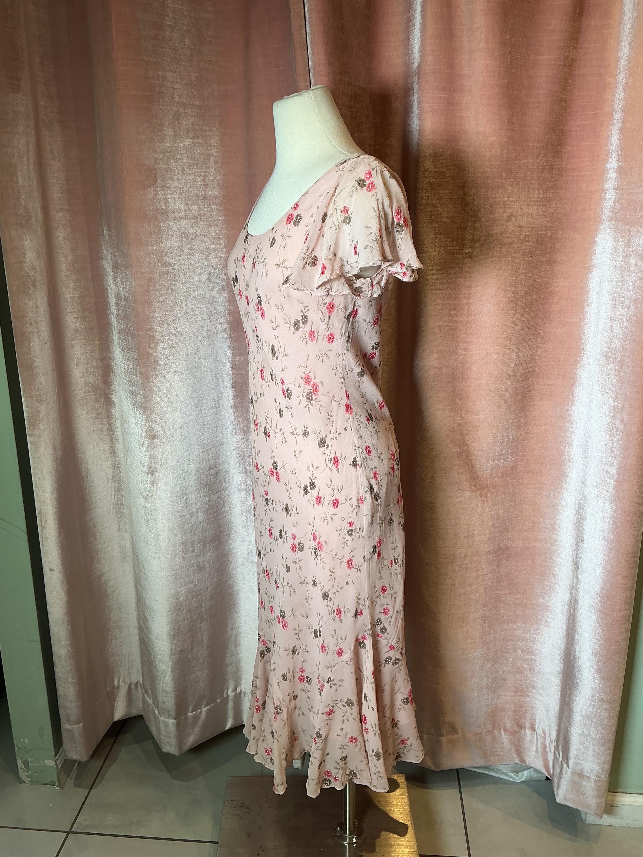 poshmark dress Stretched out Poshmark dresses : r/shannonford