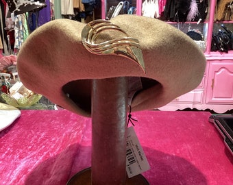 Wool Kangol Beret with vintage brooch