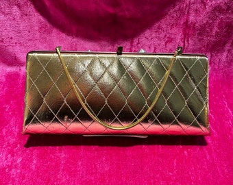 Vintage 60s quilted metallic pleather clutch