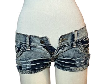 Vintage y2k Micro Lowrise Booty Denim Whiskers Jean Shorts Small