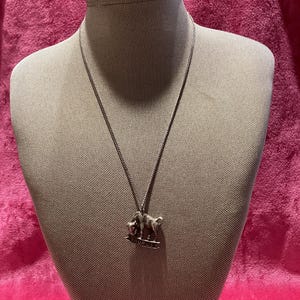 Vintage 1970’s Zodiac Taurus Pendant 17 in Chain Necklace