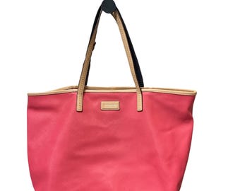 バッグ Y2K COACH PINK Signature PVC Tote Bag Vintage Y2K Coach Quilted Tote Bag: Rose Pink Signature, Patent