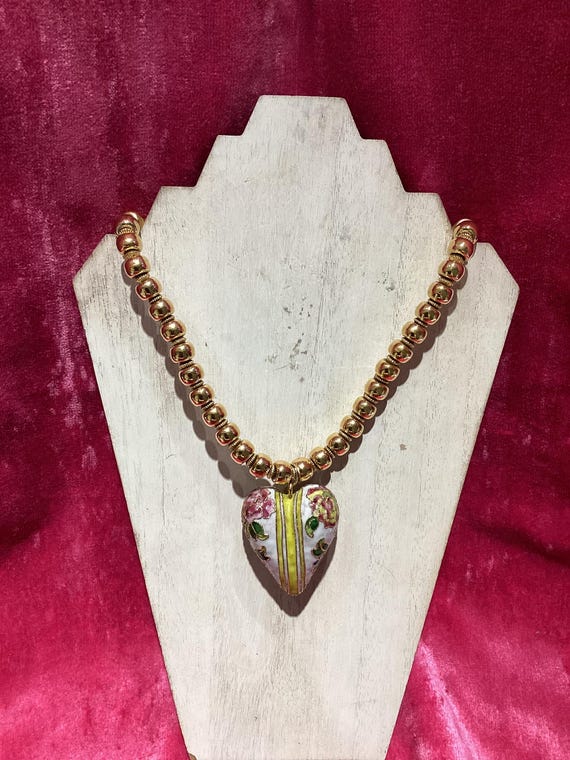 Trifari heart pendant - Gem